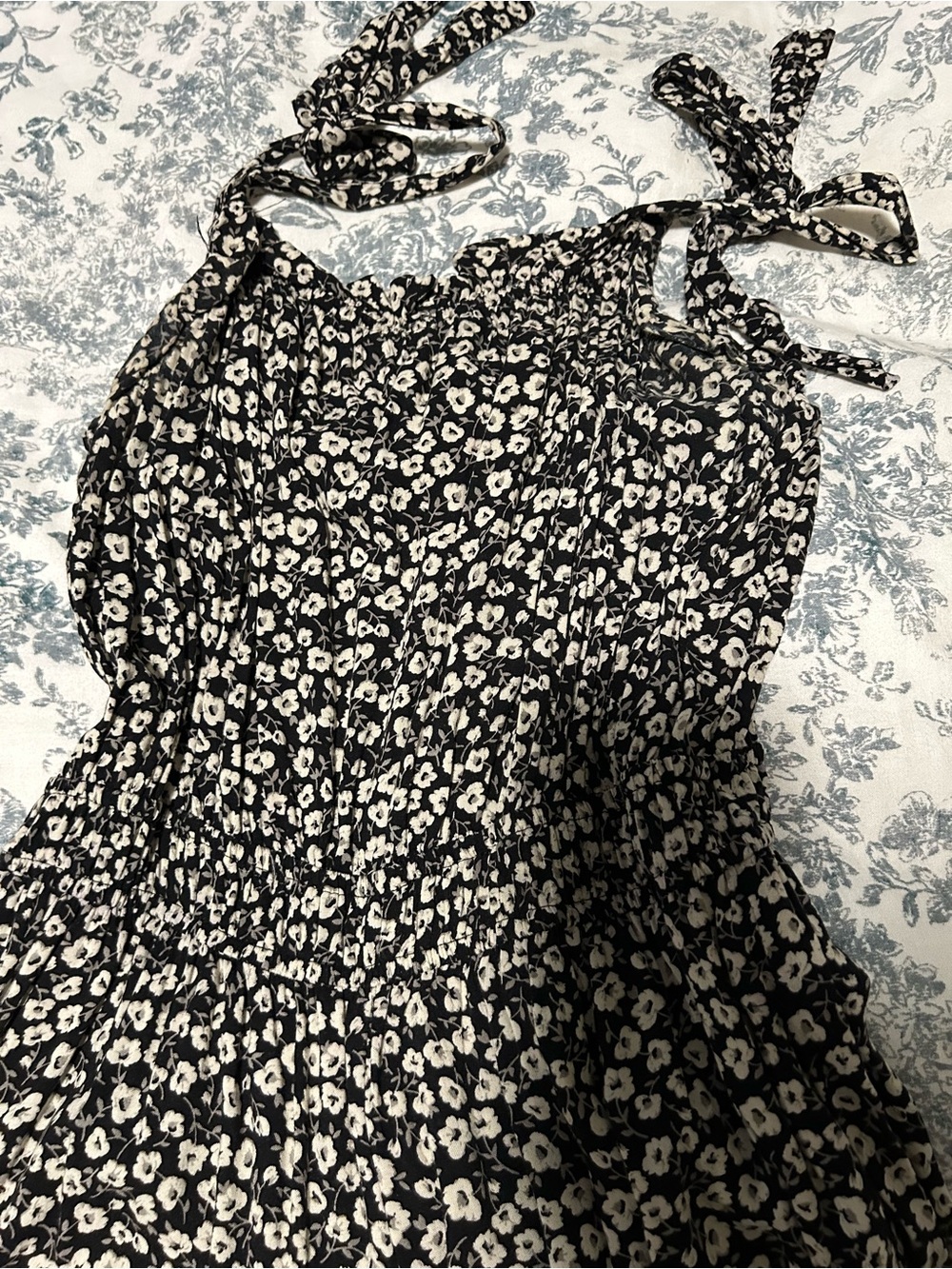 Black and cream Floral Tie-Shoulder jumpsuit